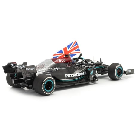 Minichamps 1/18 Mercedes AMG Petronas F1 W12 Winner British GP 2021 No. 44 Lewis Hamilton (with Flag & Driver Figure)