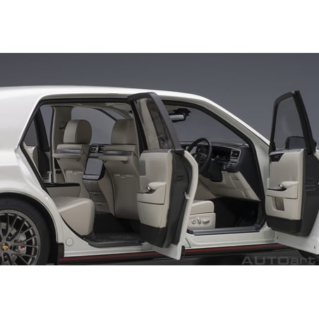 Autoart 1/18 Toyota Century GRMN 2019