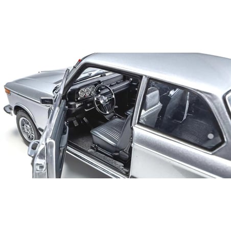 Kyosho 1/18 BMW 2002 Tii 1972