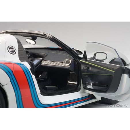 Autoart 1/18 Porsche 918 Spyder Martini Livery No.15