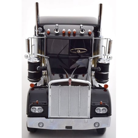 Road Kings 1/18 Kenworth W900 Truck from Smokey & The Bandit Movie 1973 -1977