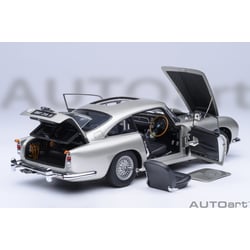 Autoart 1/18  Aston Martin DB5 James Bond Sean Connery Goldfinger 1964 with weapons