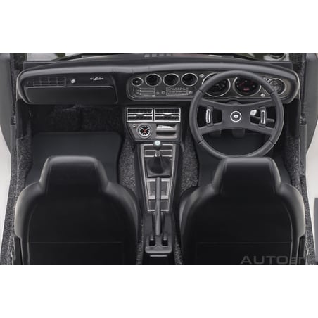 Autoart 1/18 Toyota Celica Liftback 2000GT (RA25) 1973