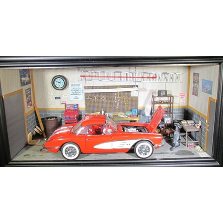 Franklin Mint 1/24 Garage Diorama with Chevrolet Corvette 1958
