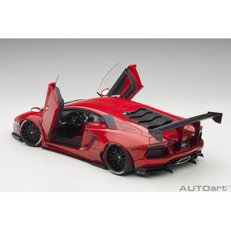 1:18 LB-WORKS Lamborghini Aventador  (AUTOart)