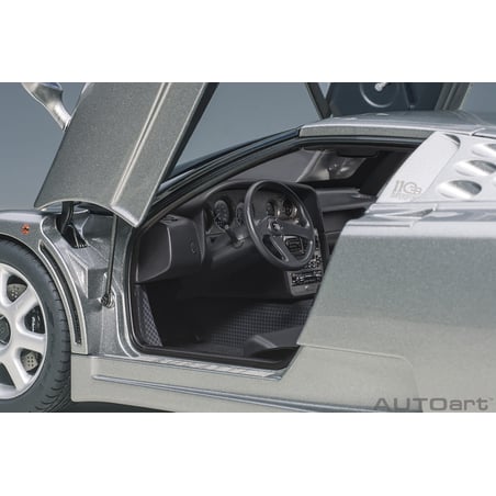Autoart 1/18 Bugatti EB110 SS