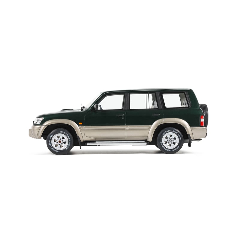 Otto Mobile 1/18 Nissan Patrol GR Y61 1998