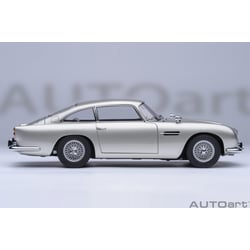 Autoart 1/18  Aston Martin DB5 James Bond Sean Connery Goldfinger 1964 with weapons