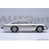 Autoart 1/18  Aston Martin DB5 James Bond Sean Connery Goldfinger 1964 with weapons
