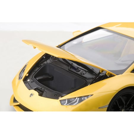 1:18 Lamborghini Huracan LP610-4 (Full Openings) (AUTOart)