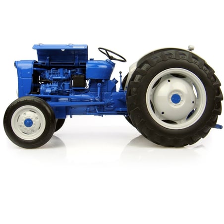 Universal Hobbies 1/16 Fordson Super Dexta New Performance 1963