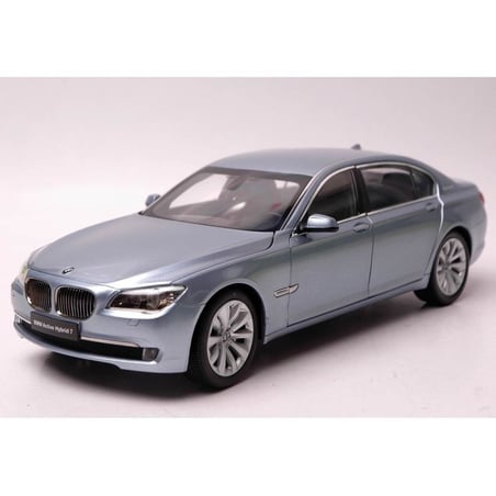 Kyosho 1/18 BMW ActiveHybrid 7 series