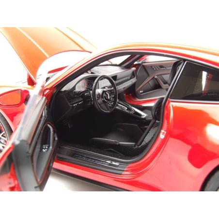 Norev 1/18 Porsche 911 (992-2) Carrera 4 GTS 2025