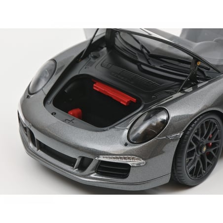 Schuco 1/18 Porsche 911 Carrera GTS Corvertible