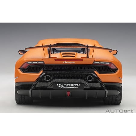 1:18 Lamborghini Huracan Performante (AUTOart)
