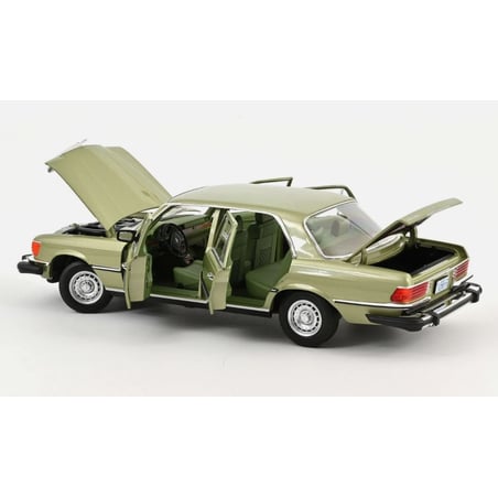 Norev 1/18 Mercedes-Benz 450 SEL US Spec 1979 TV Series "Dallas" (1978-1991) J.R. Ewing