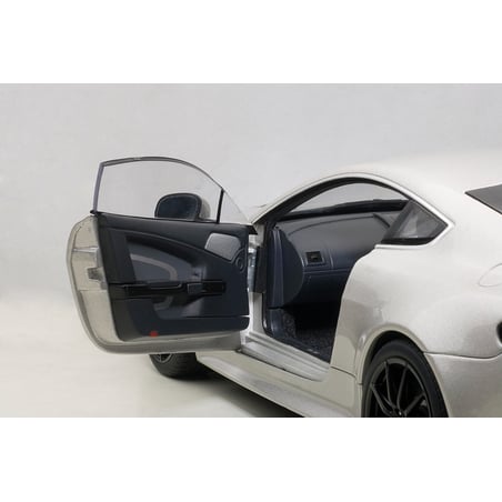 Autoart 1/18 Aston Martin V12 Vantage S 2015