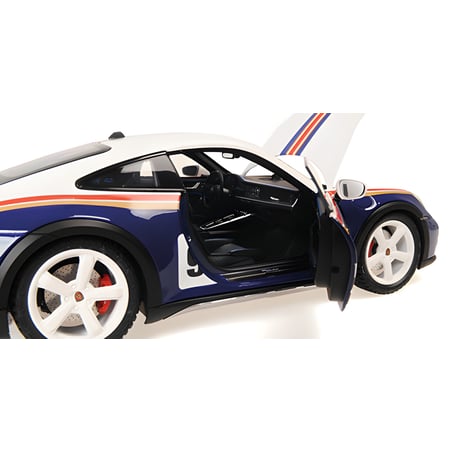 Minichamps 1/18 Porsche 911 (992) Dakar No.953 Roughroads Rallye Design Package 2022