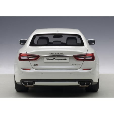 Autoart 1/18 Maserati Quattroporte GTS 2015