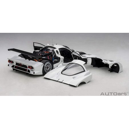 1:18 Nissan R390 GT1 Le Mans 1998 (AUTOart)