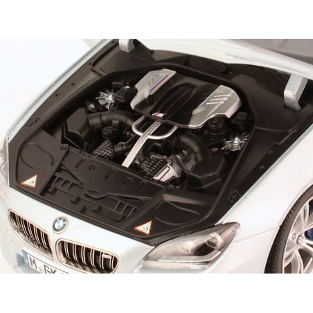 Paragon Models BMW Dealer Pack 1/18 BMW M6 Cabrio F12 2014