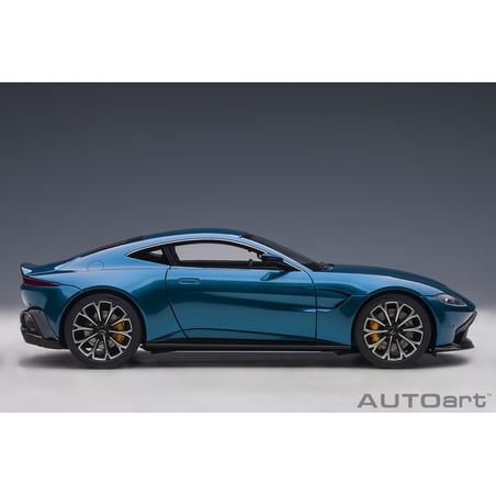 Autoart 1/18 Aston Martin Vantage 2019