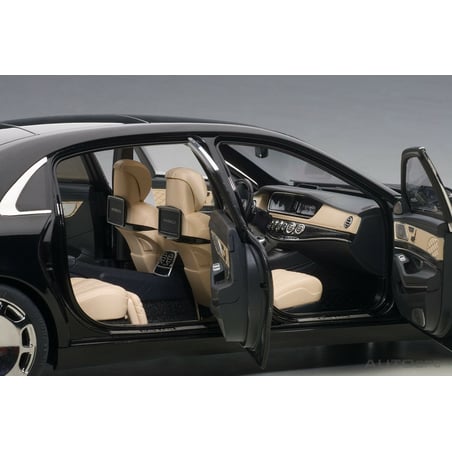 Autoart 1/18 Mercedes-Maybach S-Klass S600