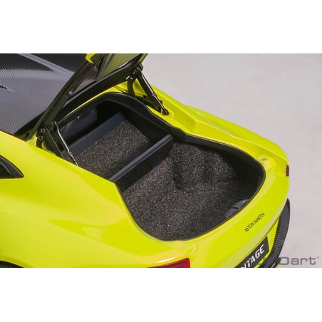 Autoart 1/18 Aston Martin Vantage 2019
