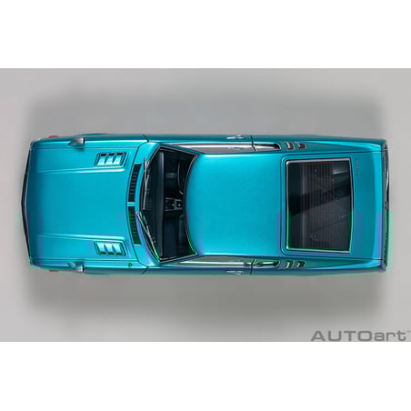 Autoart 1/18 Toyota Celica Liftback 2000GT (RA25) 1973