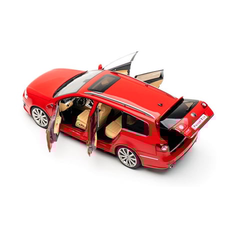 NZG 1/18 Volkswagen VW Passat Variant R36 2010