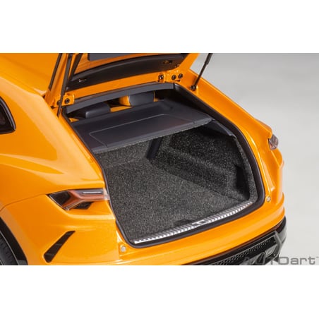 Autoart 1/18 Lamborghini Urus
