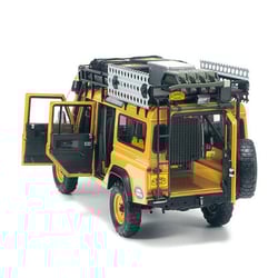 Almost Real 1/18 Land Rover Defender 110 Camel Trophy Sabah-Malaysia 1993