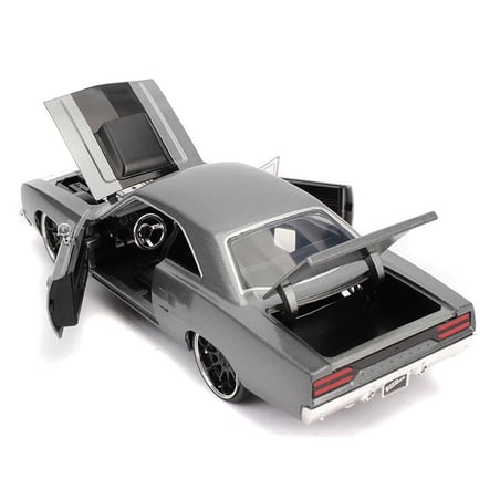 1:24 Dom's Plymouth Road Runner