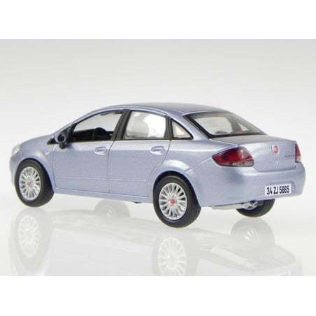 Norev 1/43 Fiat Linea