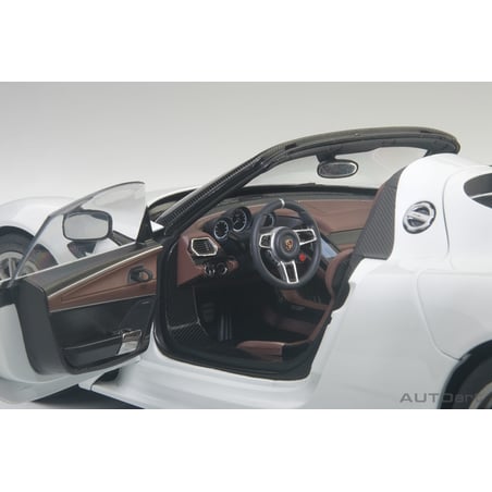 1:18 Porsche 918 Spyder (AUTOart)