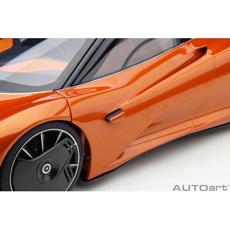 Autoart 1/18 McLaren Speedtail