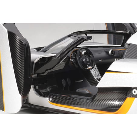 Autoart 1/18 Koenigsegg One:1