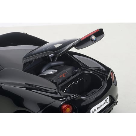 Autoart 1/18 Alfa Romeo 4C