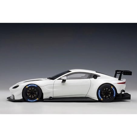 Autoart 1/18 Aston Martin Vantage GTE Le Mans Pro 2018