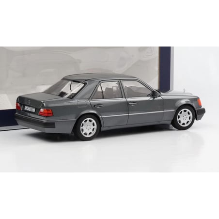 Norev 1/18 Mercedes-Benz E-Class 500E W124 1990