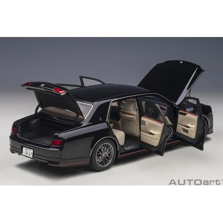 Autoart 1/18 Toyota Century GRMN 2019