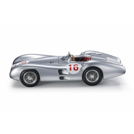 GP Replicas 1/18 Mercedes W196R Streamliner, Νο.16, 1954 Winner F1 Italian GP, Juan Manuel Fangio