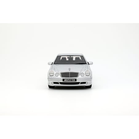 Otto Mobile 1/18 Mercedes-Benz E55 AMG W210 2001