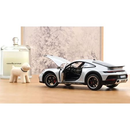 Norev 1/18 Porsche 911(992) Dakar Coupe 2023 with height adjustable chassis