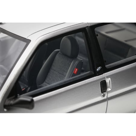 Otto Mobile 1/18 Peugeot 106 "Quiksilver" 2000