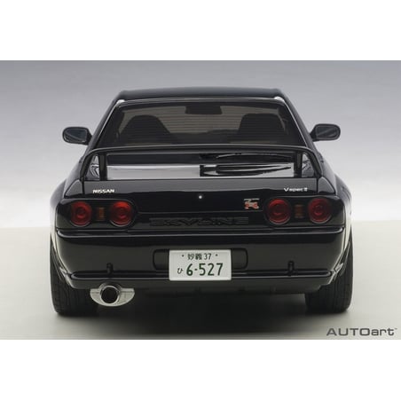1:18 Skyline GT-R (R32) V SPEC II- New Animation Film Initial D Legend 2" (AUTOart)"