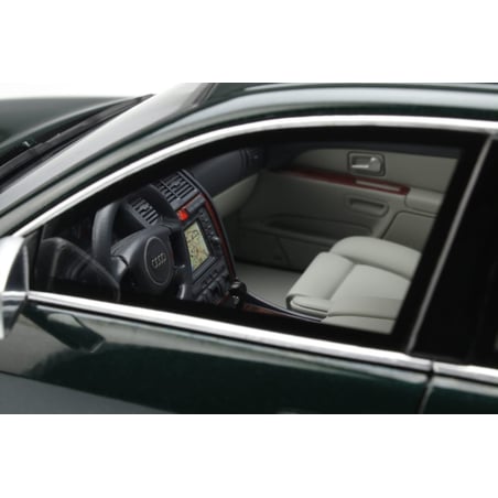 Otto Mobile 1/18 Audi S8 (D2) 4.2 V8 2001 (Movie Ronin)