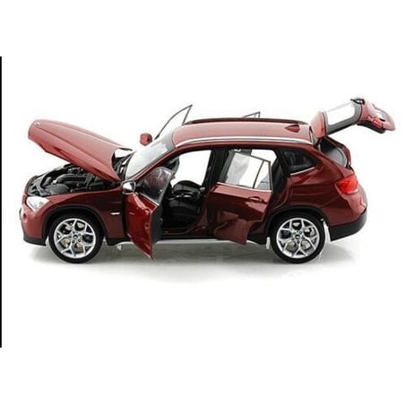 Kyosho 1/18 BMW X1 XDrive 28i (E84)