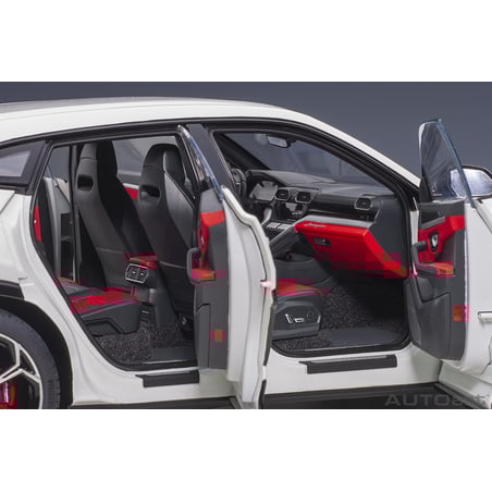 Autoart 1/18 Lamborghini Urus