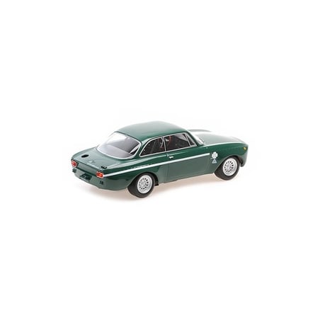 Minichamps 1/18 Alfa Romeo GTA 1300 Junior 1971